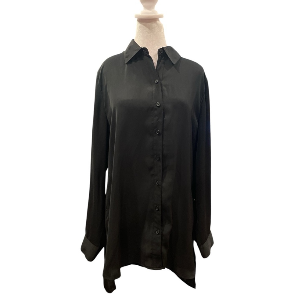 CHICO’S S black satiny long sleeve button up tunic/sleepshirt
